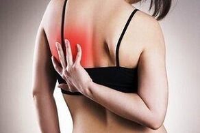 bolesť pod ľavou lopatkou zozadu